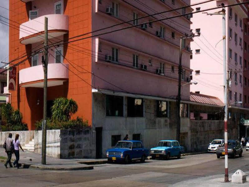 Hotel Vedado L'Avana Esterno foto